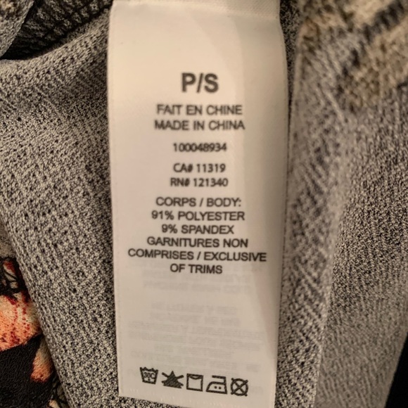 Super cute top - Picture 4 of 4